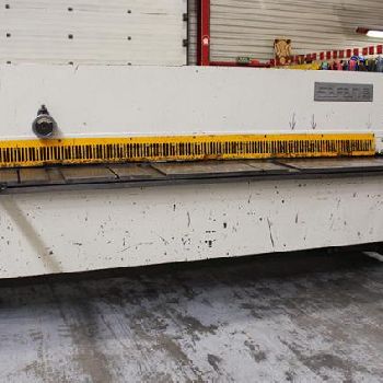 SAFAN VS 310-6 hydraulic shear