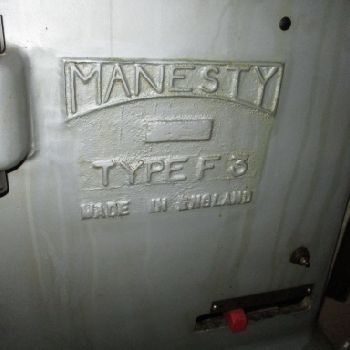 Manesty F3 Single punch tablet press