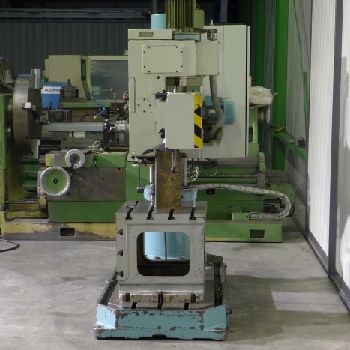 MAS VO 32 Radial drilling machine