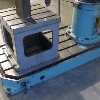 MAS VO 32 Radial drilling machine