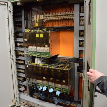 Estarta 327 Cylindrical centreless grinding machine