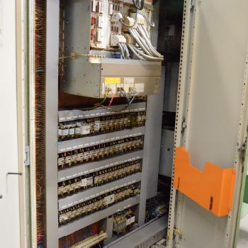 Estarta 327 Cylindrical centreless grinding machine