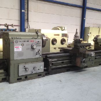 Tacchi HS1000 heavy duty lathe