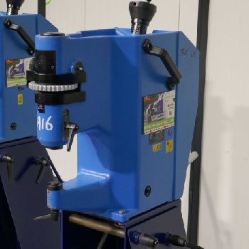 Eckold KF 170 PD Notching machine