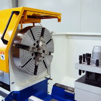 Mondiale 960 heavy duty lathe