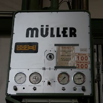 Müller CAZ 200 Hydraulic 200 t Press