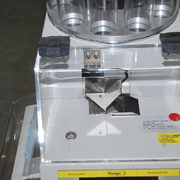 Tablet tester for capsule and tablet Erweka CWS