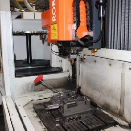 CHAMILLES ROBOFORM 350 Die тонущий станок