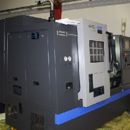 Hwacheon HI TECH 200 A torno CNC