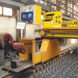 Esab Nxb Machine de découpe à 4 tables - Gaz