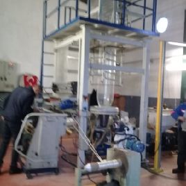 Máquina de producción de películas de estiramiento Arsenal (fabricación rusa)