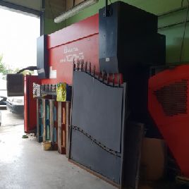 AMADA HFE 130/30 Prensa freno cnc / nc