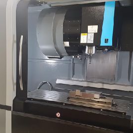 Hurco WMX 60i Machining center - vertical