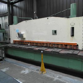 LVD MVC 12 hydraulic shear