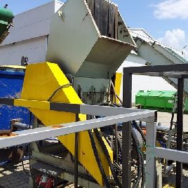 Untha 300 kg/h Recycling machine