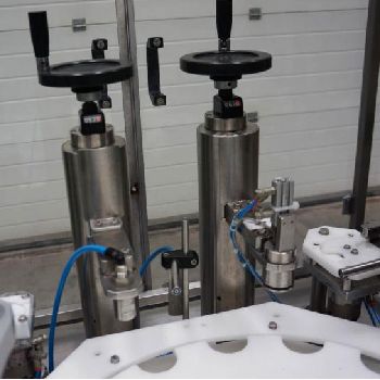 Omas ML16 Filler / Capping machine