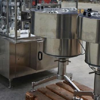 Omas ML16 Filler / Capping machine