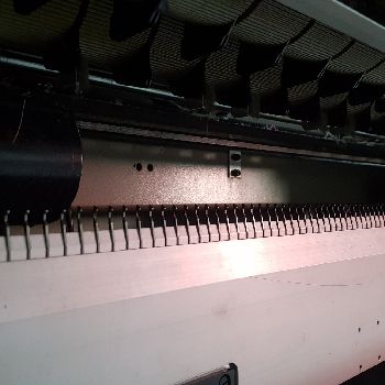 Shima Seiki NSES 122 CS 5 gg Flat knitting machine