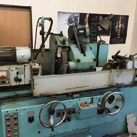 TOS BHU 32 A Surface grinding machine