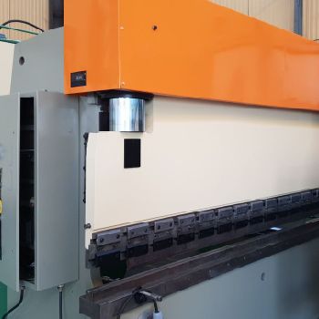 Safan 110/3100 Press brake