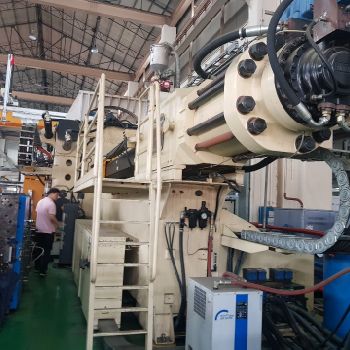 Husky QTI 3150 RS170/145 Injection moulding machine