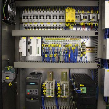 Multivac MR425 side and top labeller