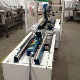 ROBOPAC Mod. ROBOTAPE 50CF + DOOS 50 L 65 - KARTONNENLIJST TAPINGMACHINE