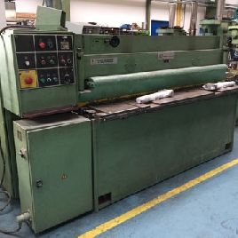 Cizalla mecánica Liptovské Strojárne NTC 2000/4