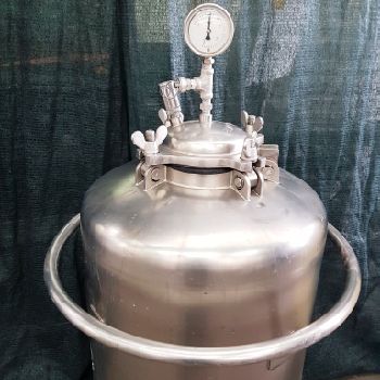 De Jong H082 - Stainless steel tank with castors used