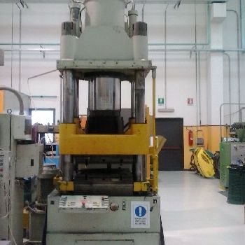 Used Press for rubber TCS 250/300Ton