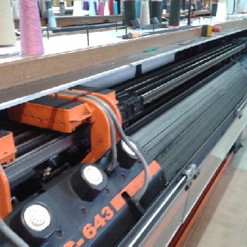 Universal MC 643 / 613 gg 8 Flat knitting machine