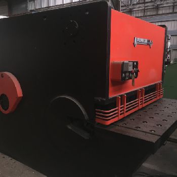 Promecam CS hydraulic shear