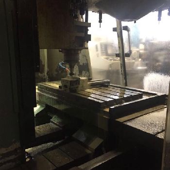 Leadwell MCV 760 AP Machining center - vertical