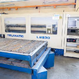 Trumpf Trumatic L2530 machine de découpe laser