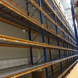 Jungheinrich E Pallets racks