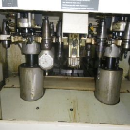 DECKEL MAHO DMU 60 T Megmunkálási központ - függőleges