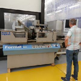 Jones &amp; Shipman F15/700 Cylindrical external / internal grinding machine