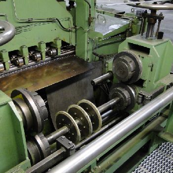 Cutting center UNGERER for cross-cutting sheets from coils with a thickness of 0.5 to 3mm