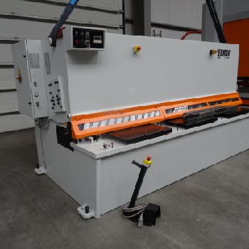 Durma DHGM 3010 hydraulic shear