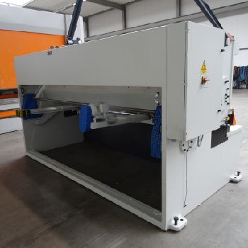 Durma DHGM 3010 hydraulic shear