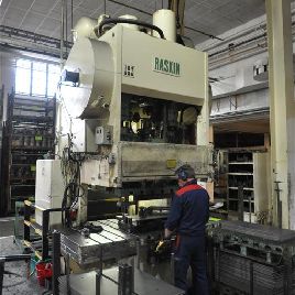 Raskin 1615-GPS metal press