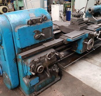 Škoda SUR 350/1500 lathe