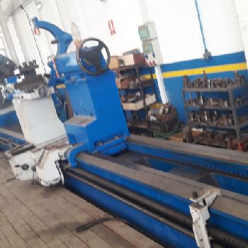 Gurutzpe SUPER BT 800 heavy duty lathe
