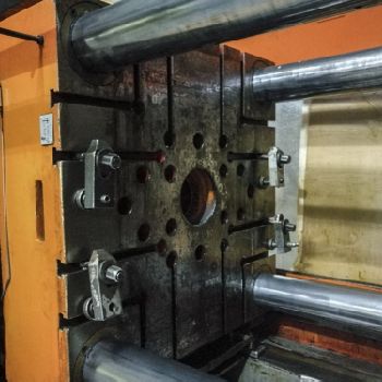 SANDRETTO S.7.250 Injection moulding machine