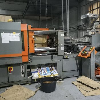 SANDRETTO S.7.250 Injection moulding machine