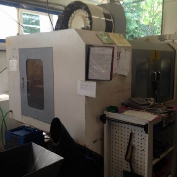 Richmond VMC 1020L Machining center - vertical