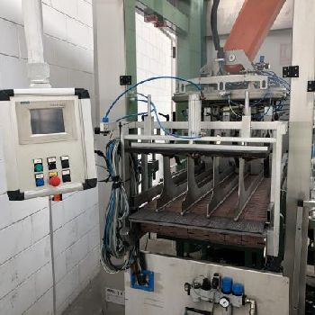 Manzini-Comaco Mod. Comaco RVC 18/5- AV/6 Filling machine - Various equipment