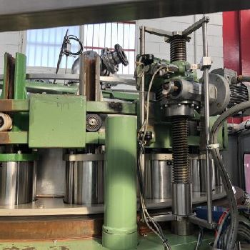 Manzini-Comaco Mod. Comaco RVC 18/5- AV/6 Filling machine - Various equipment