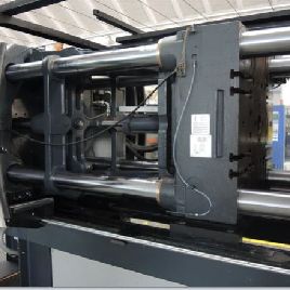 Inyectora de plástico Sandretto 1300 HP 300