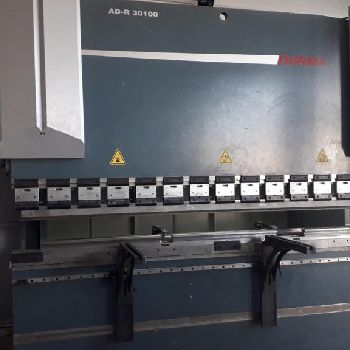 Durma AD-R 30100 Press brake cnc/nc